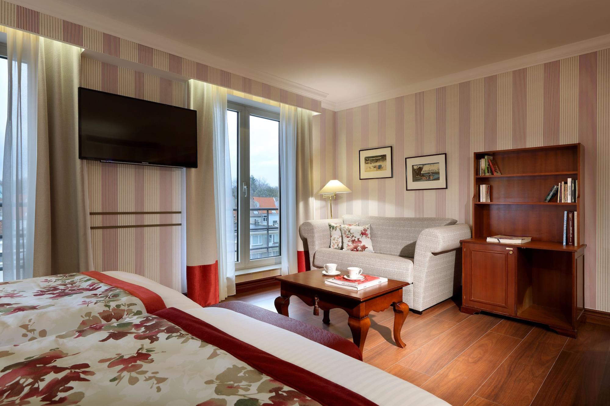 Eurostars Montgomery Bruselas Exterior foto Suite