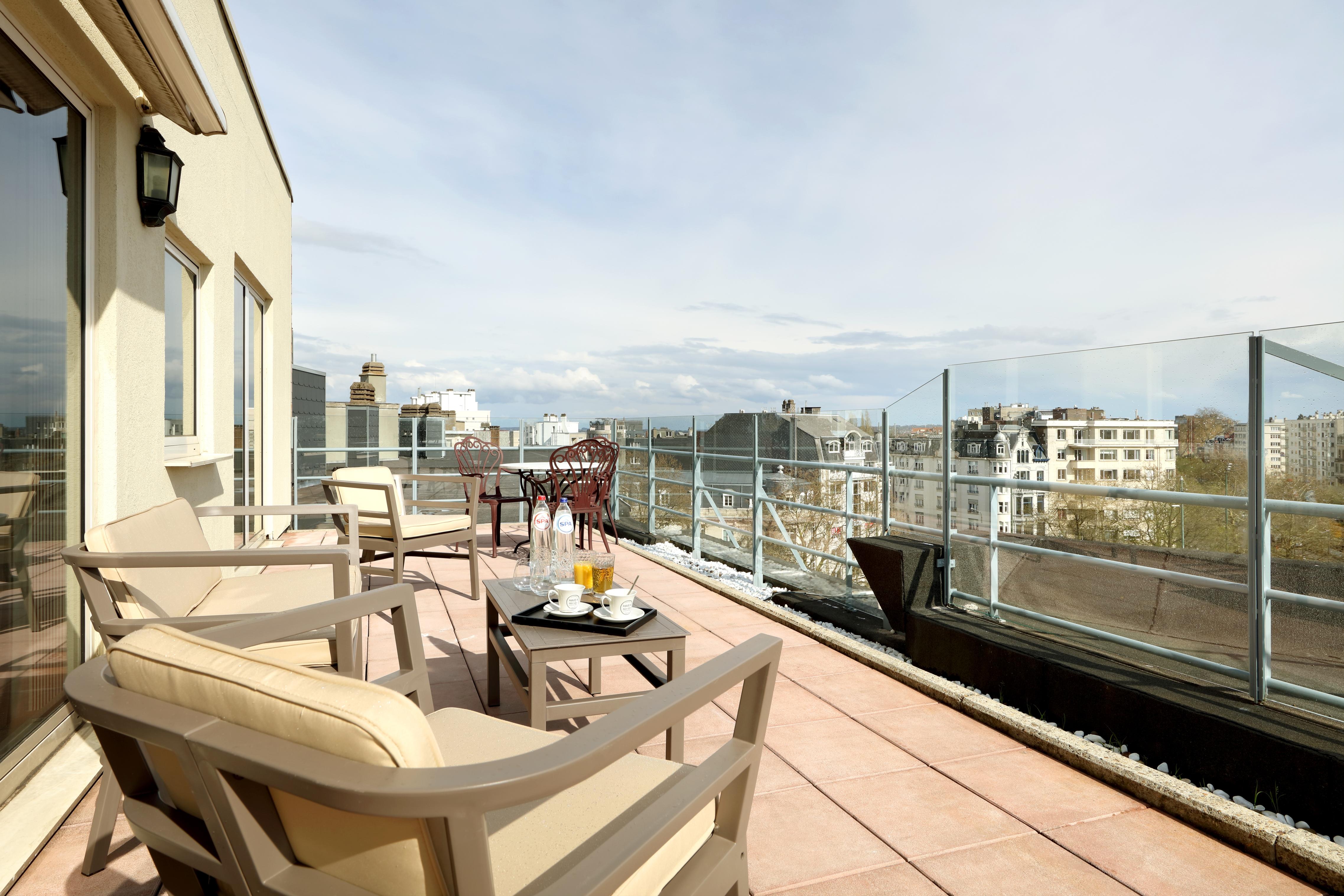 Eurostars Montgomery Bruselas Exterior foto A balcony