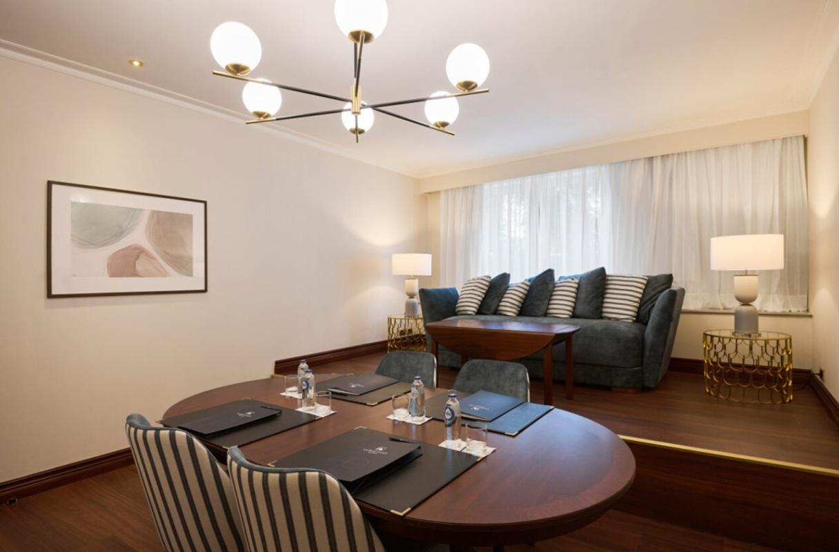 Eurostars Montgomery Bruselas Exterior foto A suite at the hotel